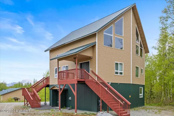 4935 N Flying Circus CIR, Wasilla, AK 99654