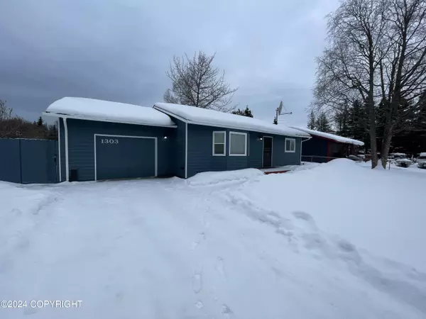 1303 Kiana LN, Kenai, AK 99611