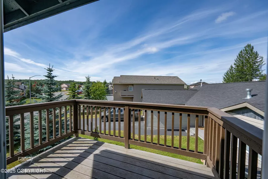 5785 Big Bend LOOP, Anchorage, AK 99502