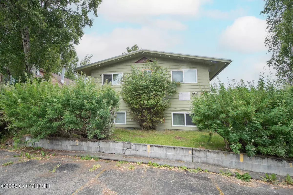 Anchorage, AK 99508,4111 Grape PL