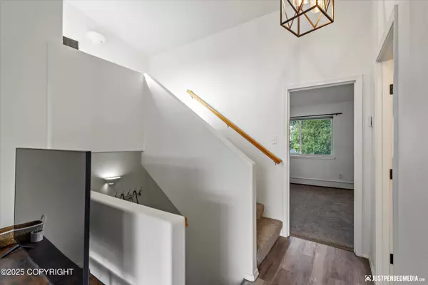 Anchorage, AK 99504,1544 State ST