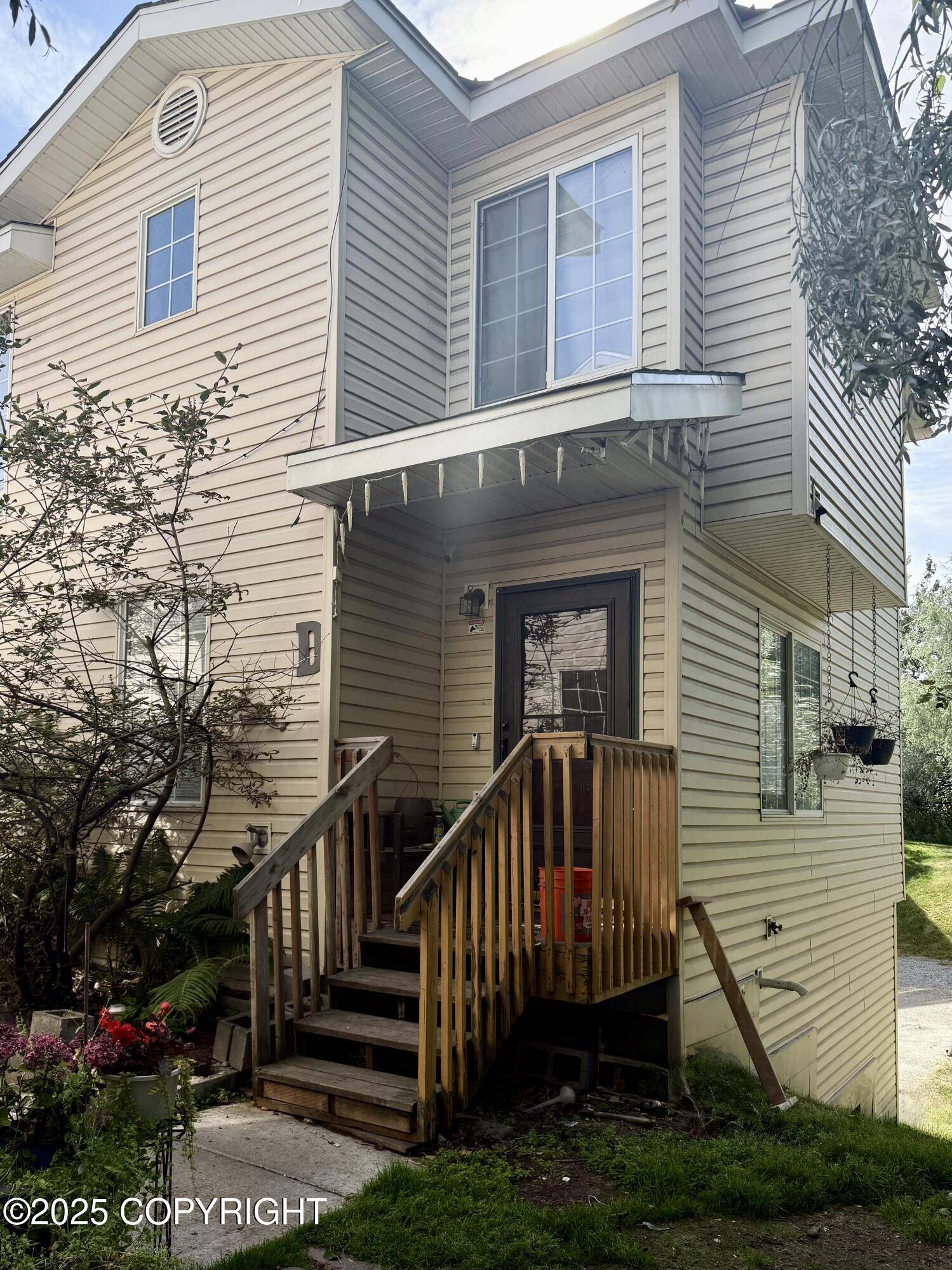 6821 GOLD KINGS CIR #D, Anchorage, AK 99504