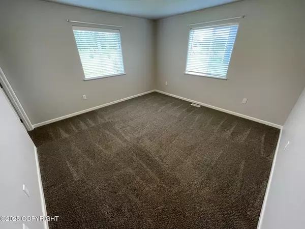 Wasilla, AK 99654,1571 N Tinitun CIR #B