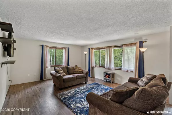 Eagle River, AK 99577,19732 Second ST