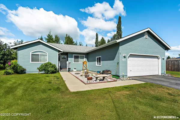 3755 E Baylor CIR, Wasilla, AK 99654
