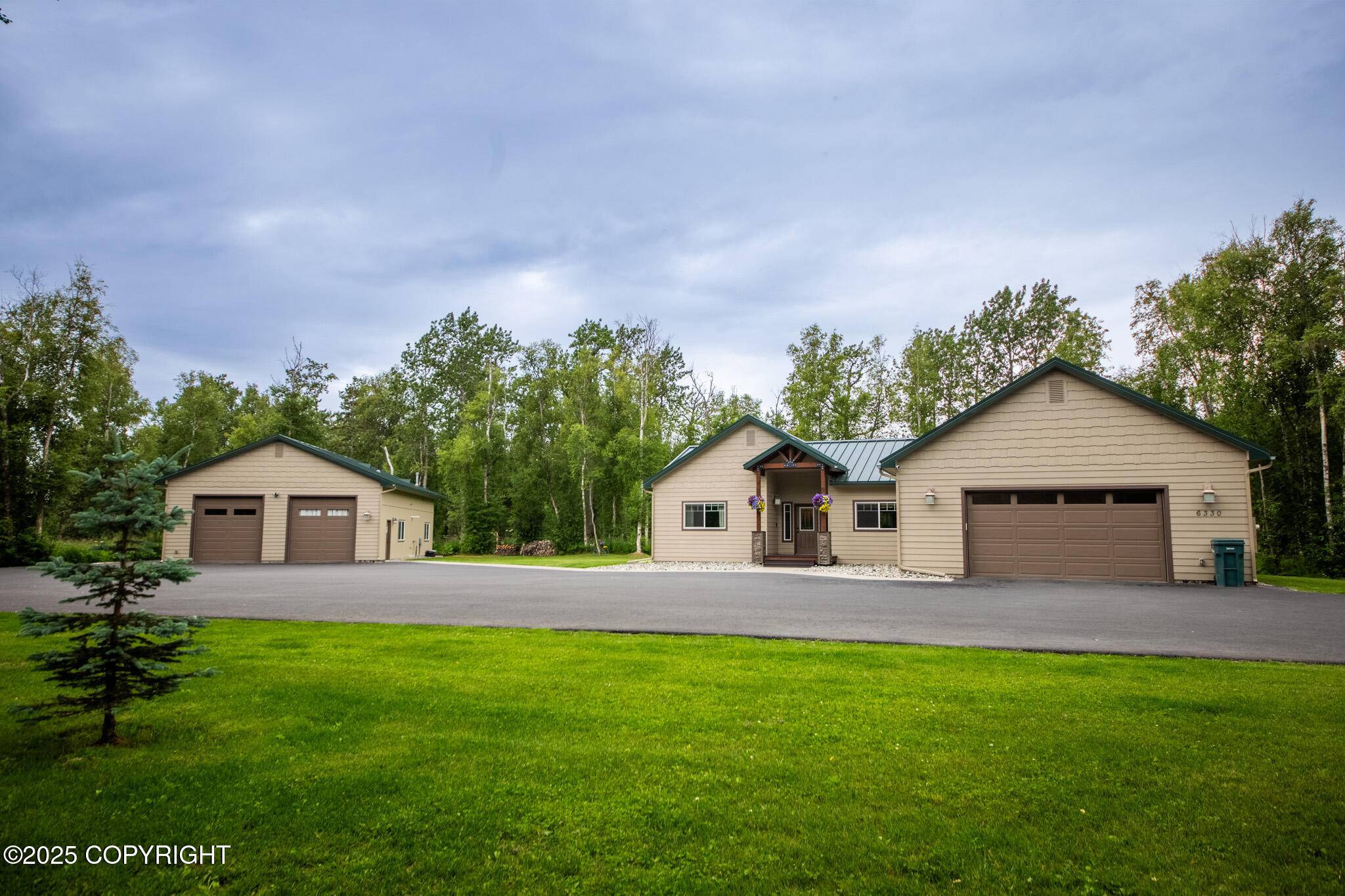 6330 N Britchenstrap DR, Palmer, AK 99645