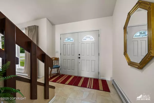 Anchorage, AK 99504,6720 Pickwick PL