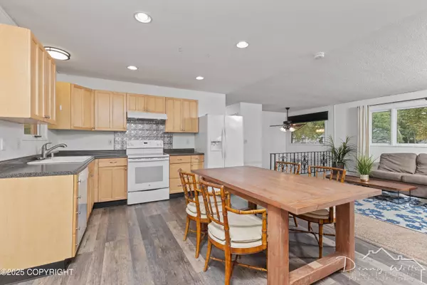 Anchorage, AK 99507,5350 Little Tree ST