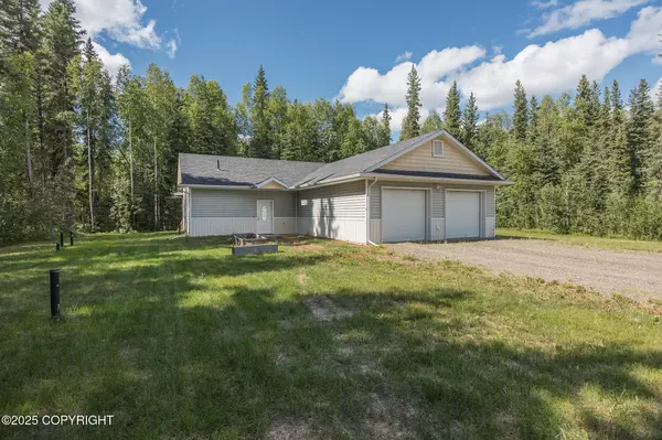 North Pole, AK 99705,725 Orion DR