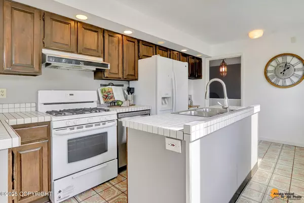 Anchorage, AK 99501,1235 W 15th AVE