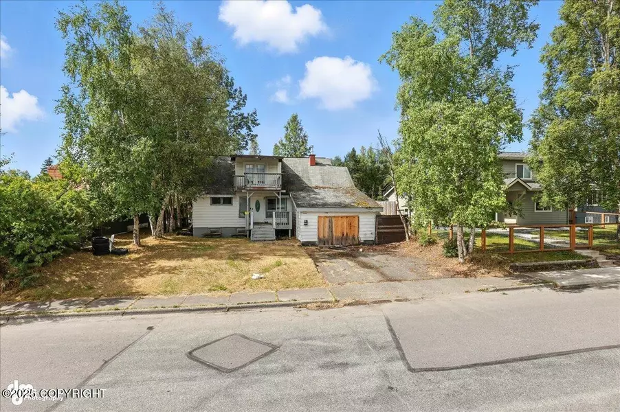 1430 Columbine ST, Anchorage, AK 99508