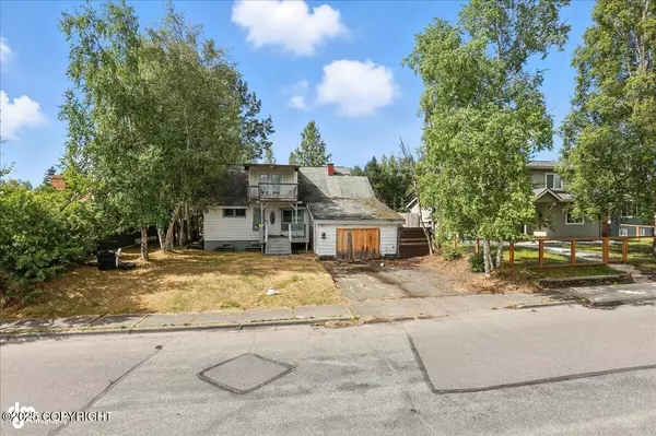 1430 Columbine ST, Anchorage, AK 99508