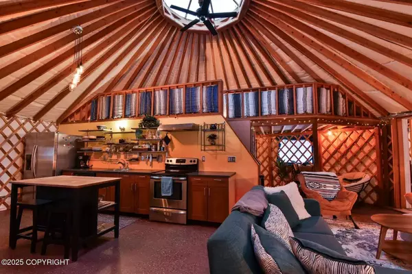 Chugiak, AK 99567,20607 Crabtree ST