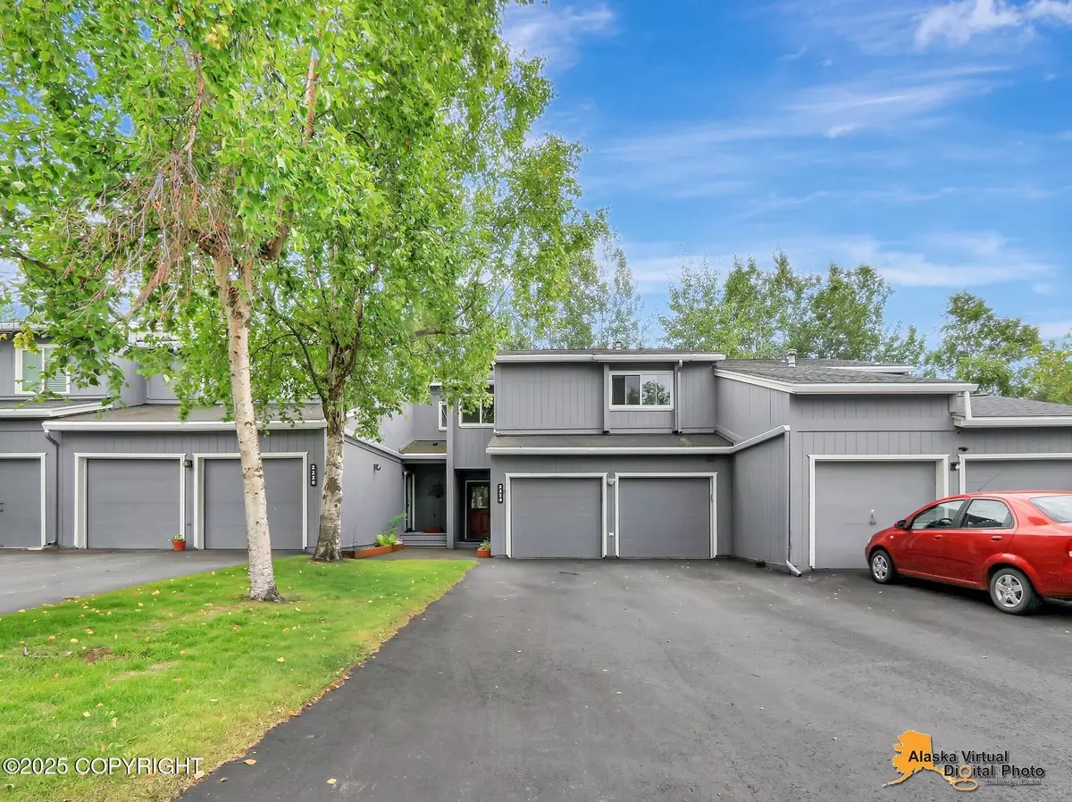 Anchorage, AK 99501,2214 Daybreak CT
