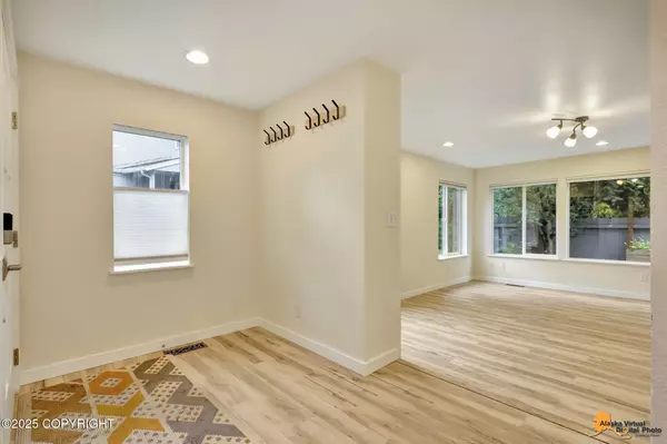 Anchorage, AK 99501,2224 Daybreak CT