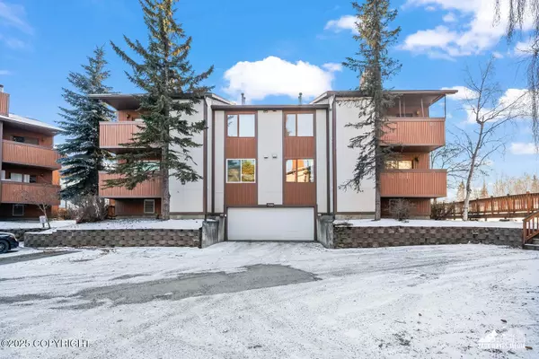 7250 Huntsmen CIR 3-E, Anchorage, AK 99518