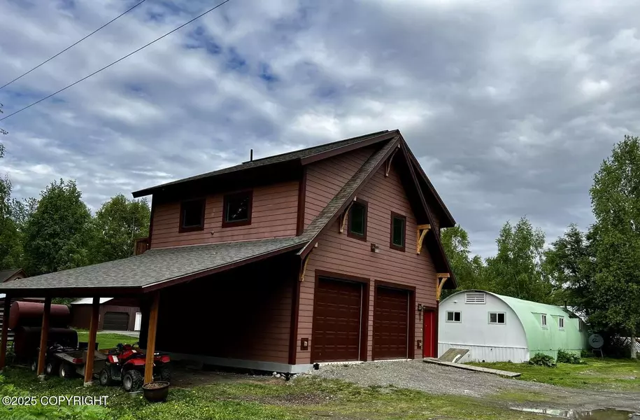 22290 S C ST, Talkeetna, AK 99676