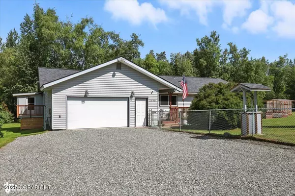 2815 E Whispering Woods DR, Wasilla, AK 99654