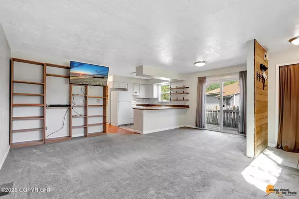 Anchorage, AK 99517,3949 Starburst CIR