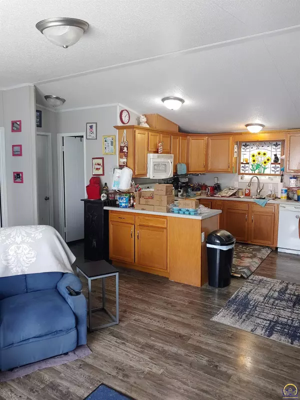 Reading, KS 66868,212 Chestnut ST