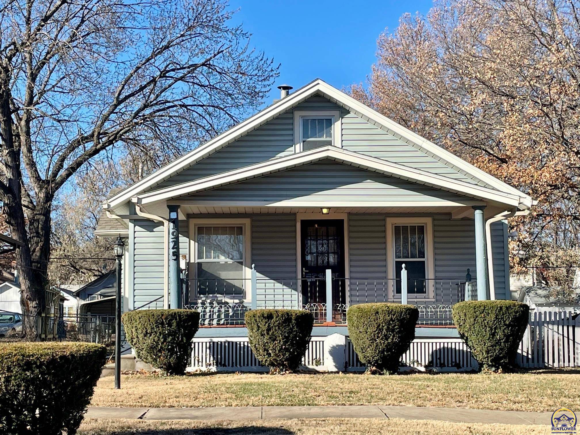 1925 SW Lincoln ST, Topeka, KS 66604