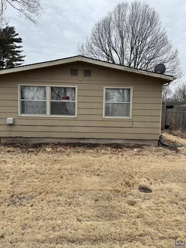 108 W 5th Street Terrace, Perry, KS 66073