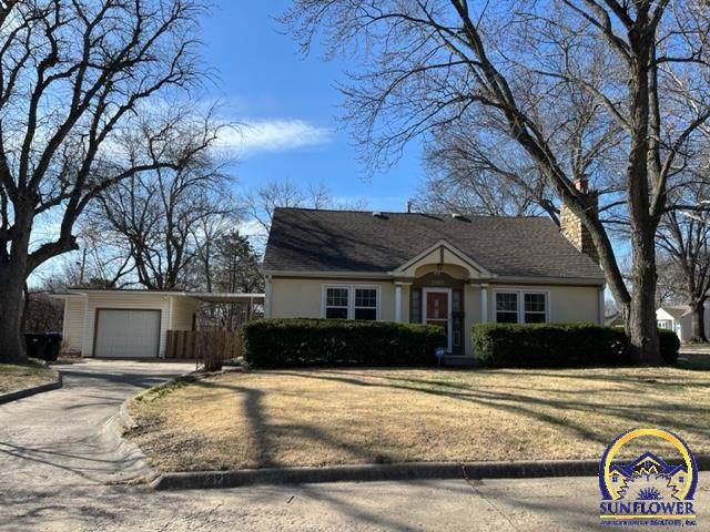 2323 SW 20th ST, Topeka, KS 66604