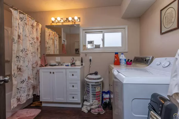 Circleville, KS 66416,200 Lovejoy ST