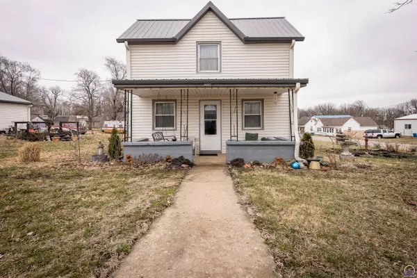 200 Lovejoy ST, Circleville, KS 66416