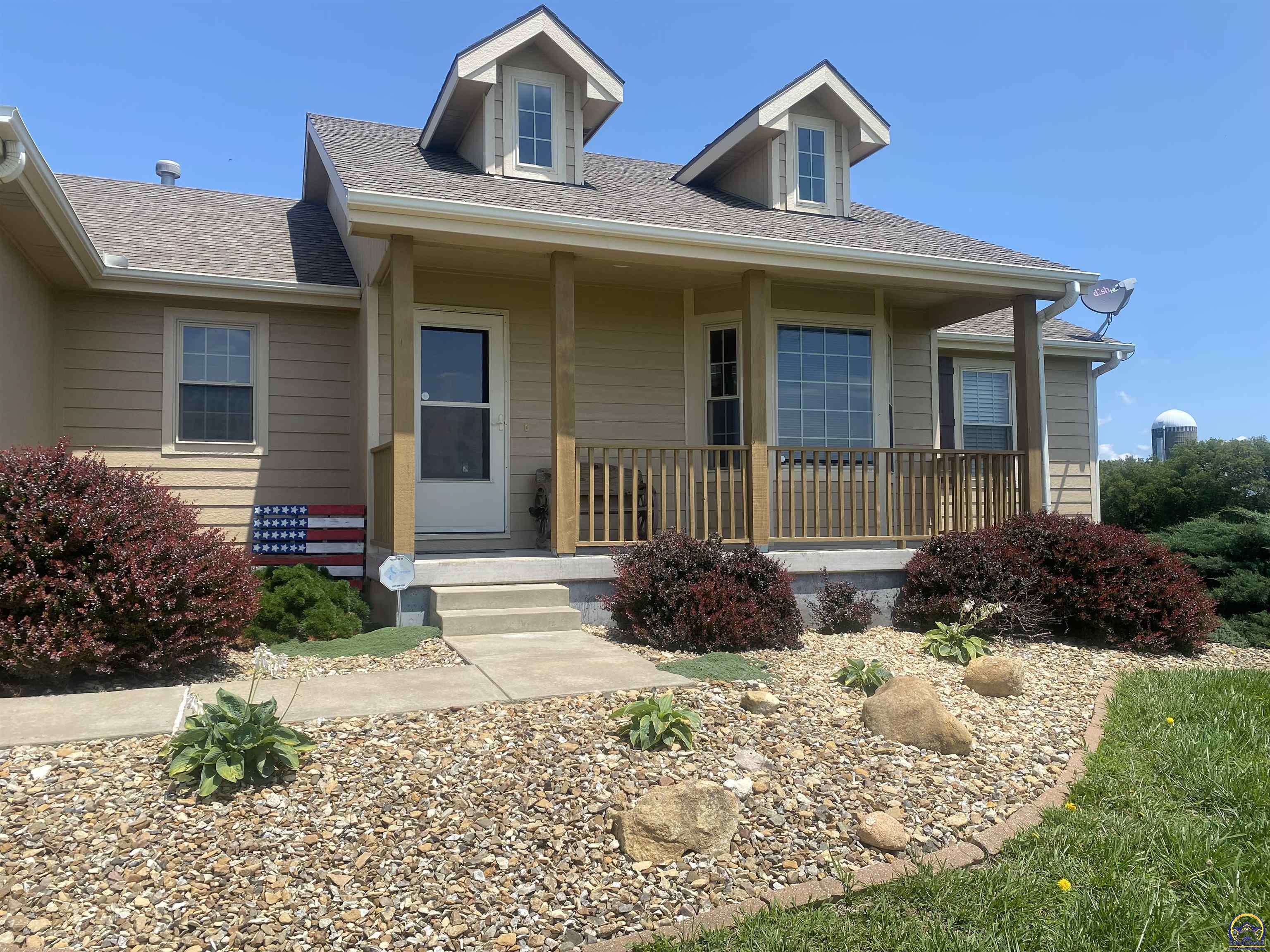 Topeka, KS 66618,5328 NW 70th St