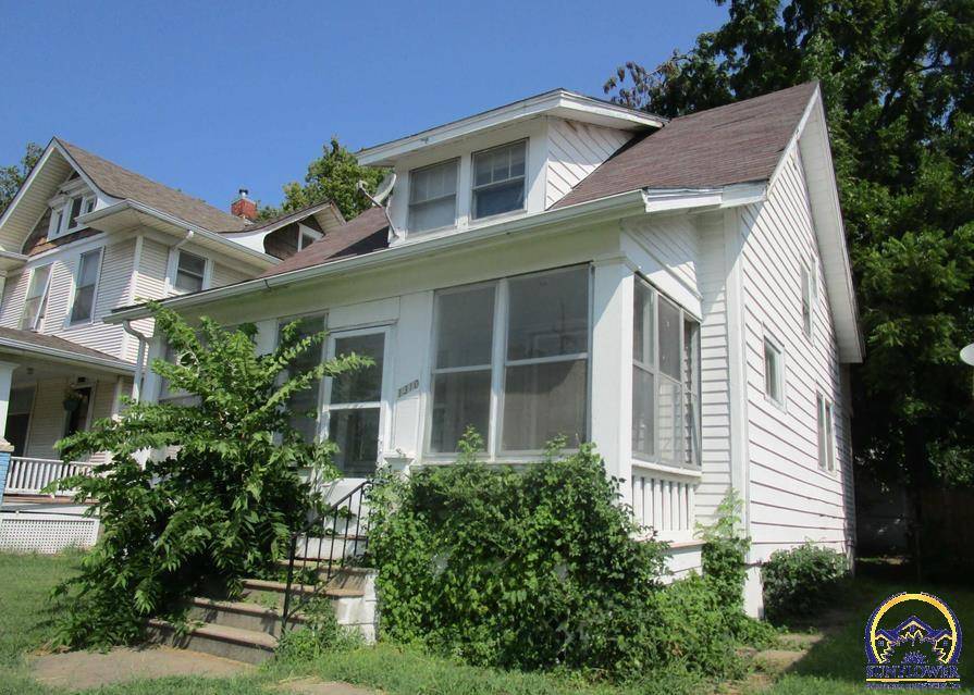 1310 SW 17th ST, Topeka, KS 66604