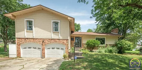 2730 SE 33rd ST, Topeka, KS 66605