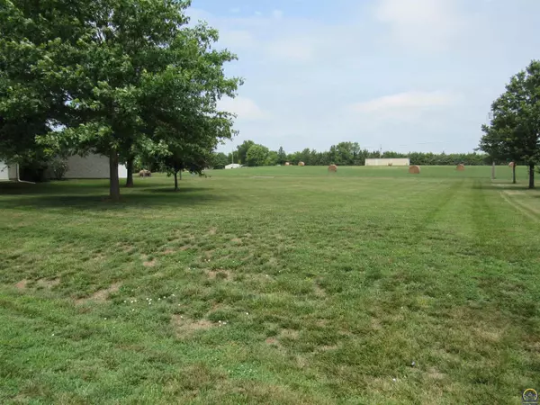 00000 E 11th ST, Lyndon, KS 66451