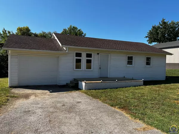 705 Washington ST, Oskaloosa, KS 66066