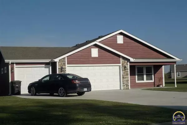 515 Banner RD, Holton, KS 66436