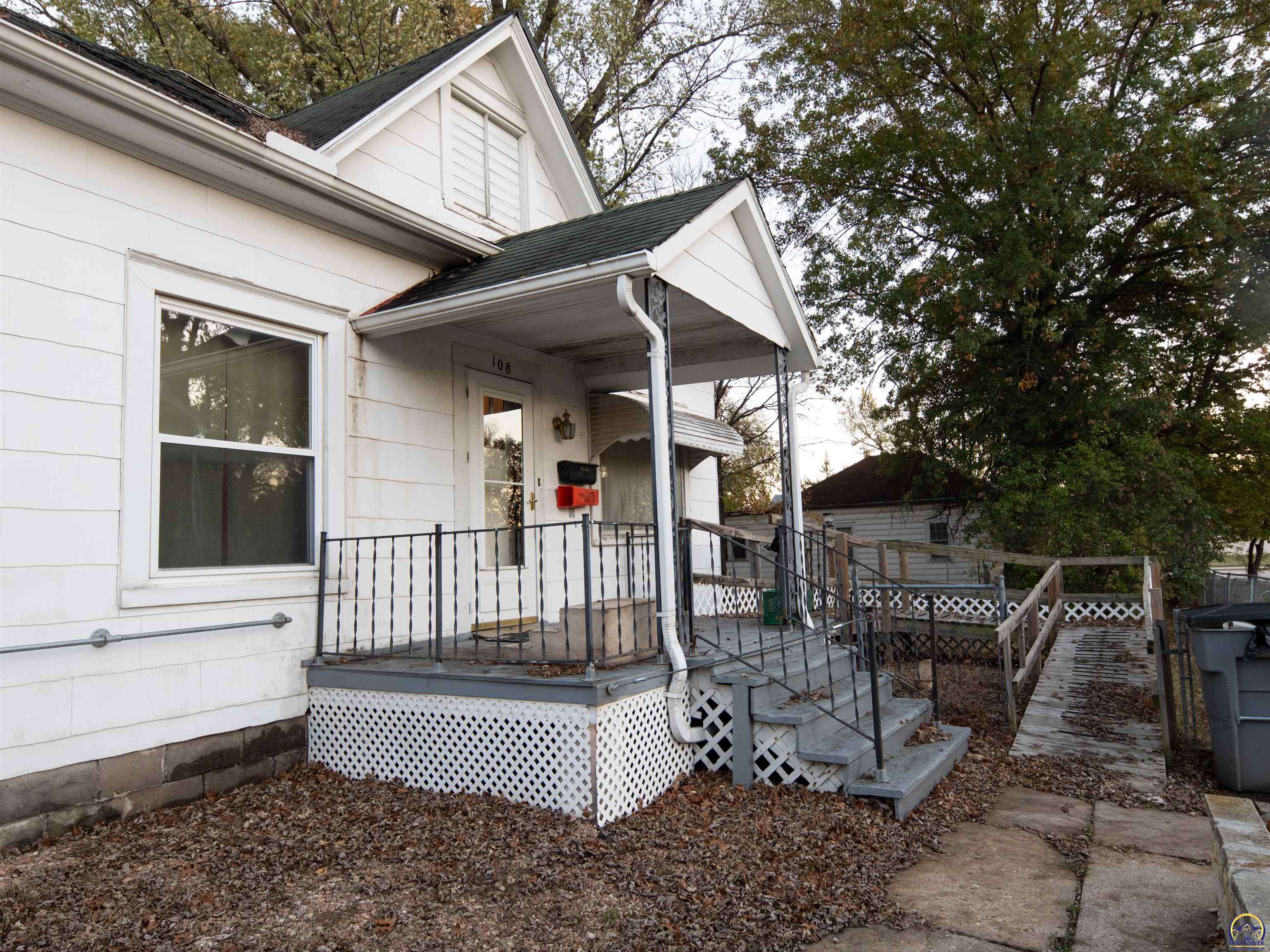 Emporia, KS 66801,108 S Washington ST