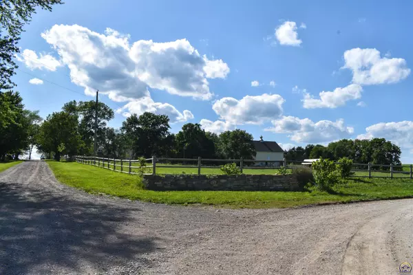 Meriden, KS 66512,9001 Christy Rd