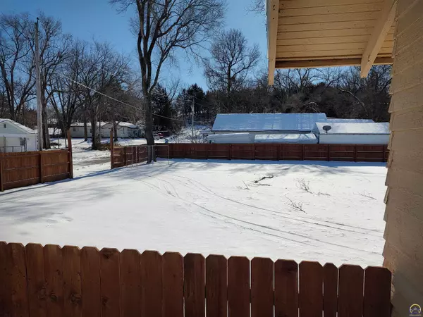 Madison, KS 66860-0000,403 Cherry St