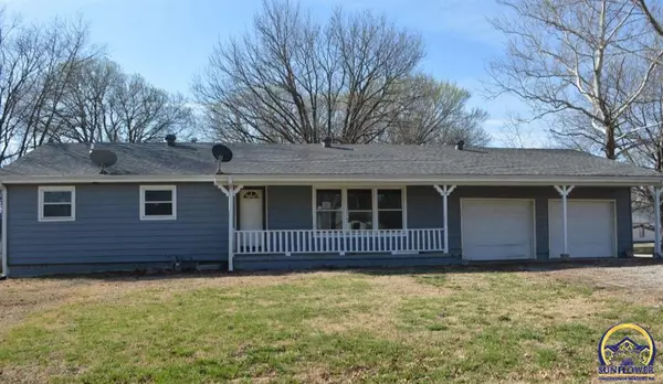 Melvern, KS 66510,339 NW Roberts