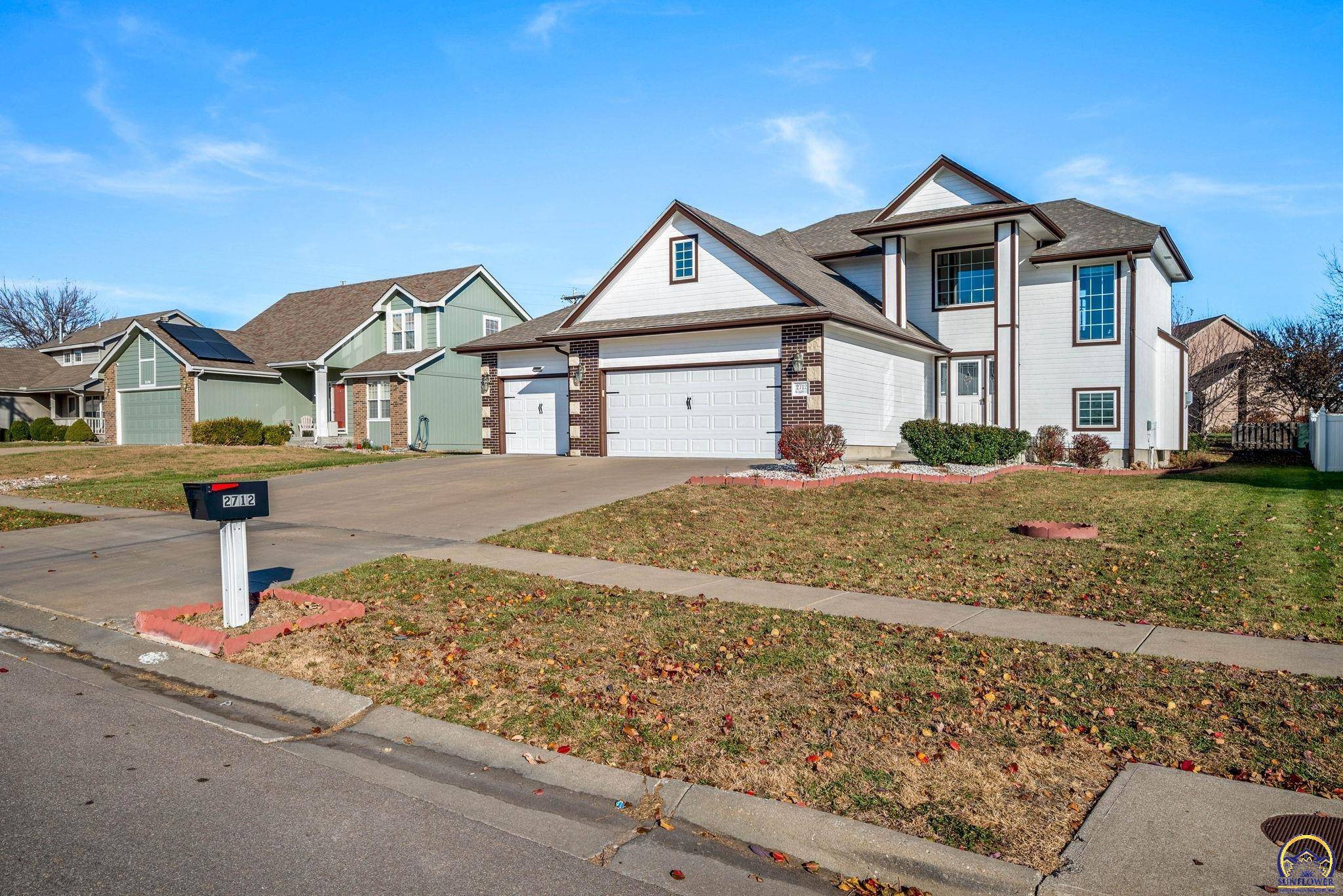 2712 SW Lagito DR, Topeka, KS 66614