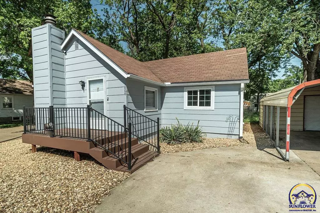 Topeka, KS 66618,1808 NW Fillmore ST