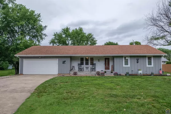 1718 SE 37th ST, Topeka, KS 66605
