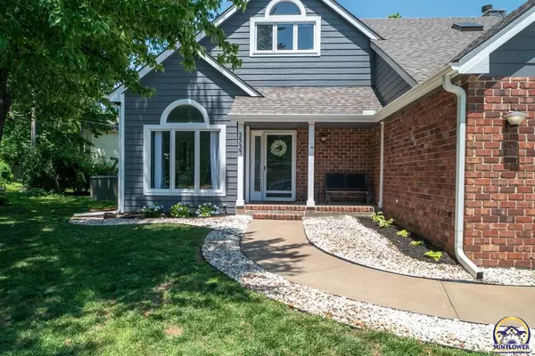 Topeka, KS 66614,3534 SW Summerwood CT