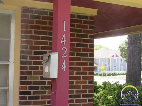 1424 1426 SW Topeka BLVD,  Topeka,  KS 66612