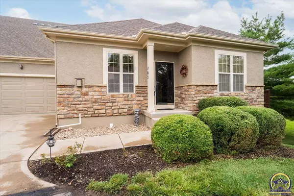 2250 Lake Pointe Dr ##703, Lawrence, KS 66047-9227