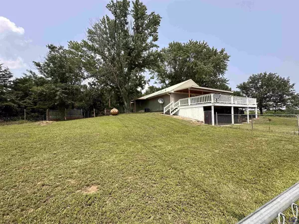 Denison, KS 66419,17641 N Cedar