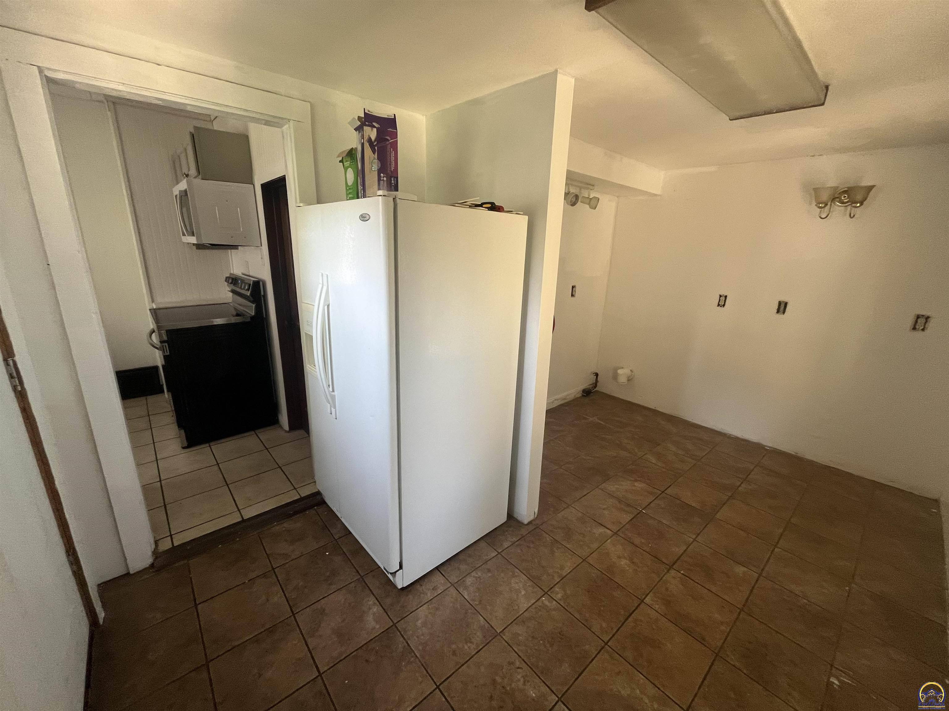 Topeka, KS 66606,926 SW Jewell AVE