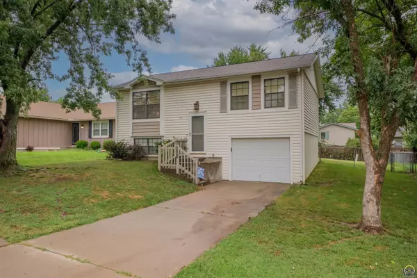 Topeka, KS 66614,5626 SW 35th TER