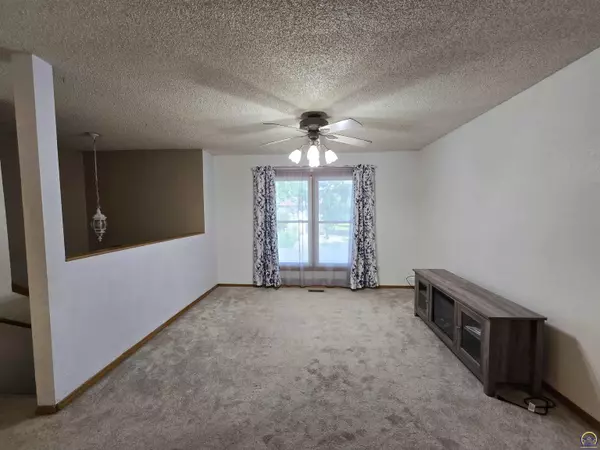 Auburn, KS 66402,530 N Milton ST