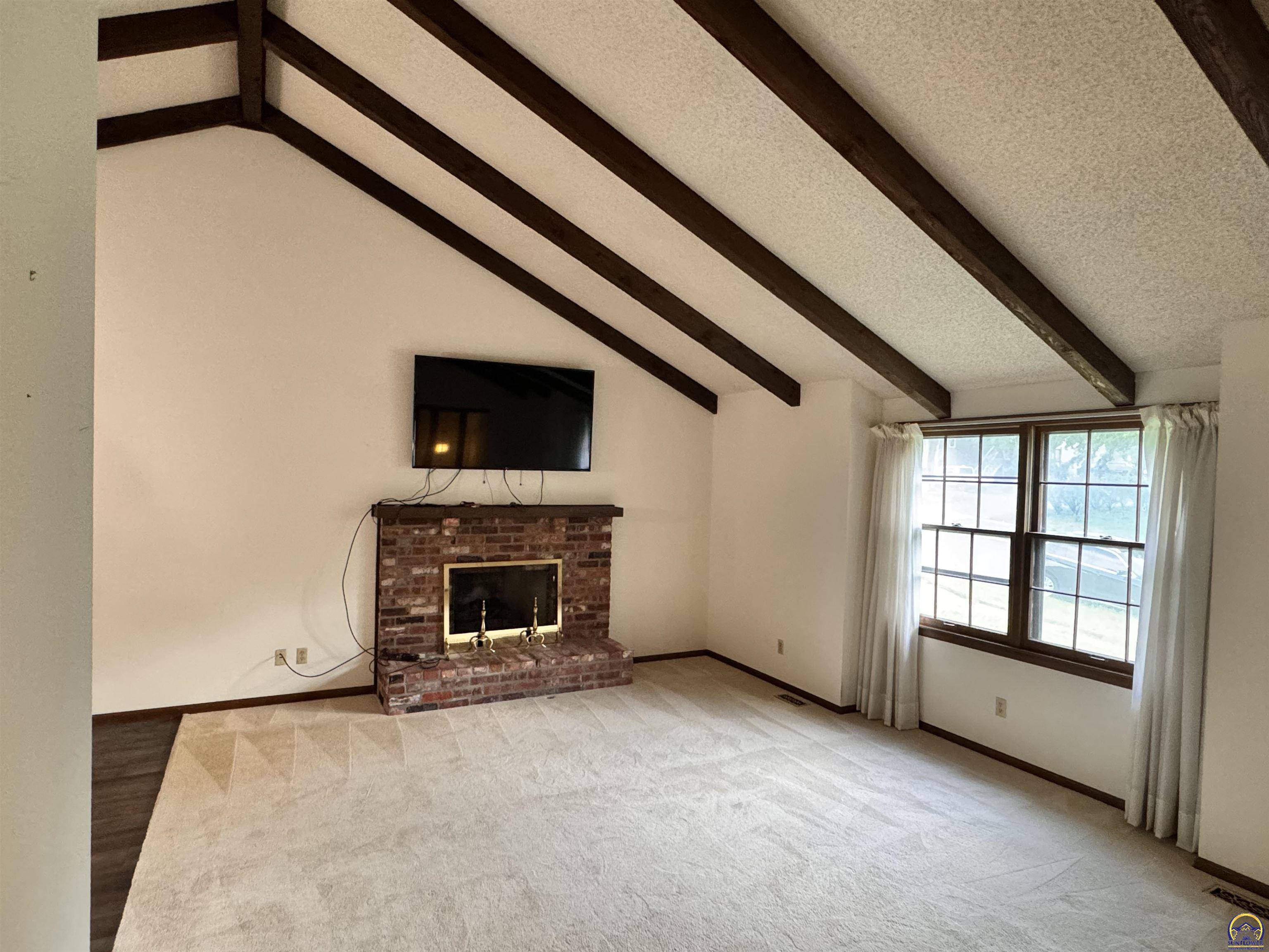Topeka, KS 66614,4865 SW Cochise AVE